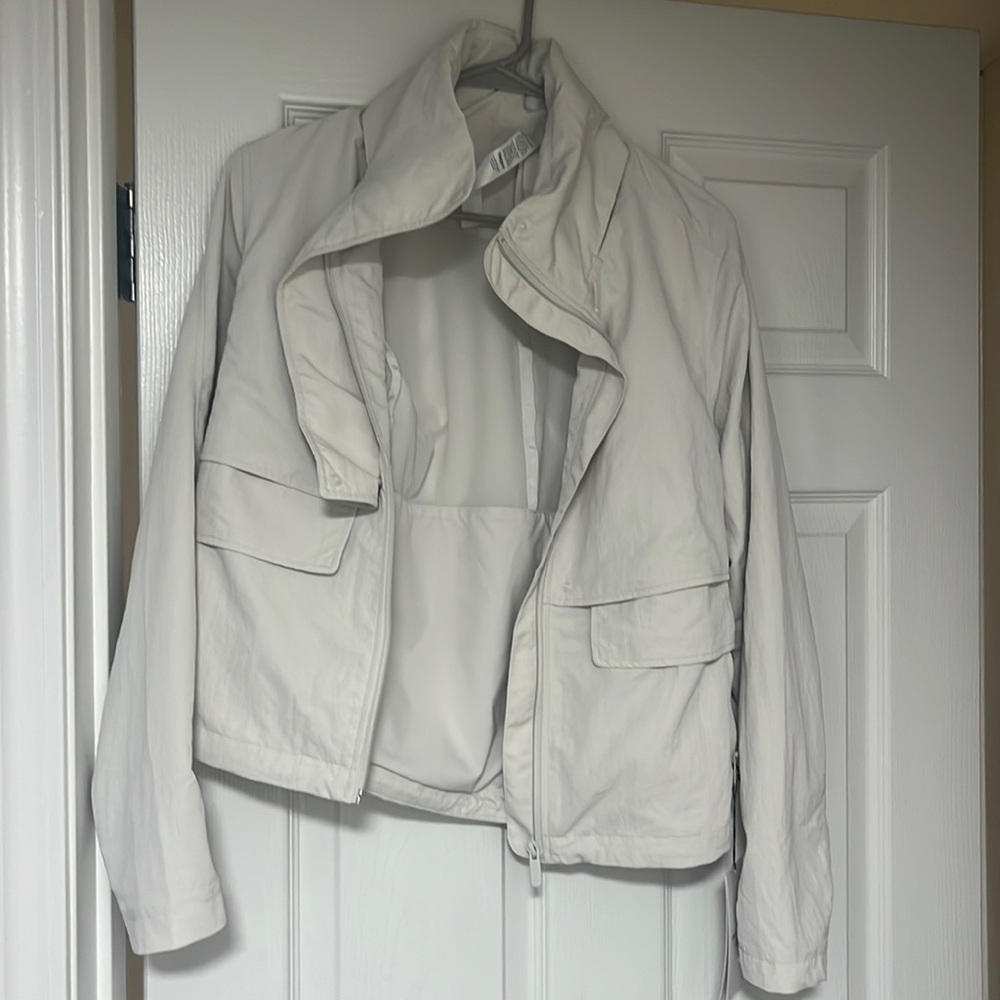 Lululemon Windbreaker